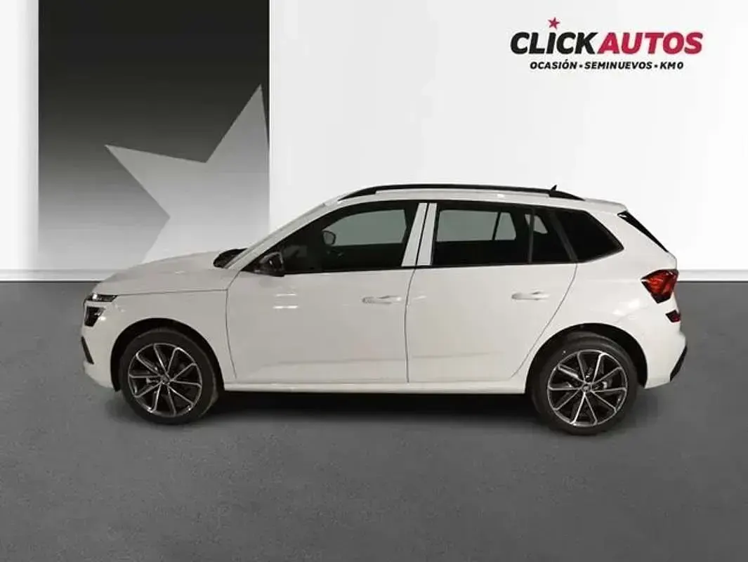 Usado Skoda Kamiq Sport 116 CV (85 kW) 2025 Blanco SUV