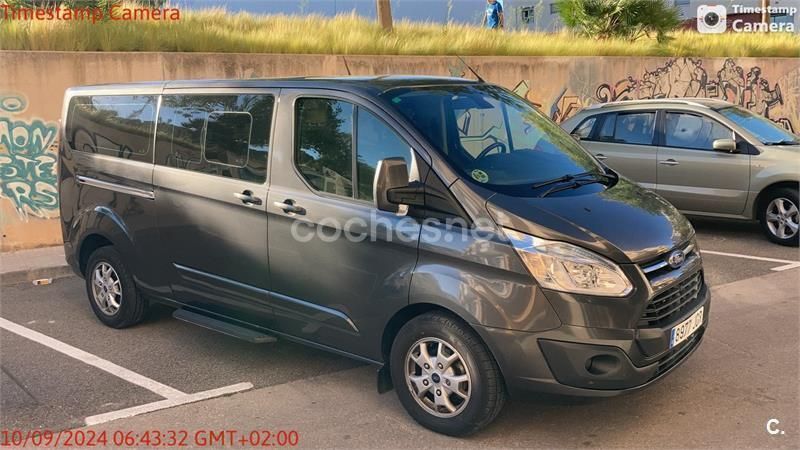 Gris / plata Usado 2015 Ford Tourneo Custom Titanium Monovolumen | 18.600 € - Imagen 1/4