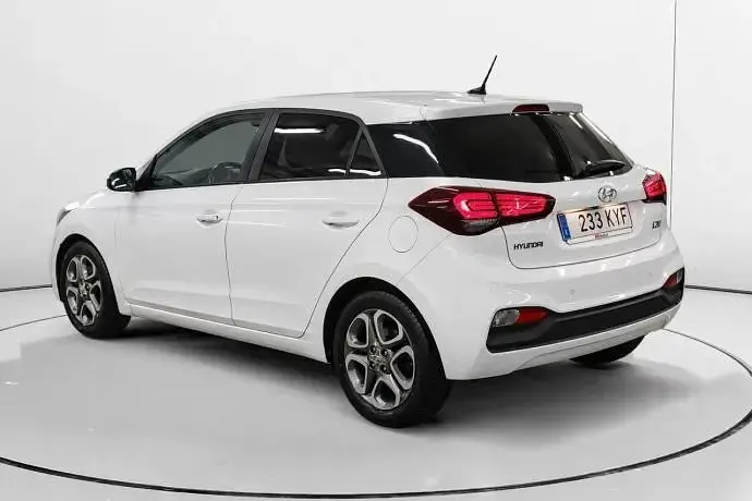Begagnad Hyundai i20 100 HK (73 kW) 2019 Halvkombi