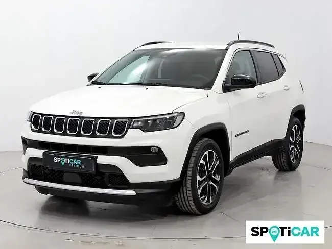 Usado Jeep Compass Limited 131 CV (96 kW) 2024 Blanco SUV