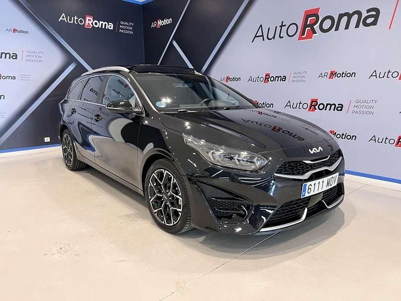 Negro Usado 2023 Kia Ceed GT GT-Line Familiar | 19.950 € (Buen precio) - Imagen 1/4