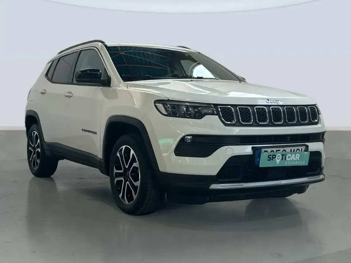 Usado Jeep Compass Limited 131 CV (96 kW) 2023 Blanco SUV