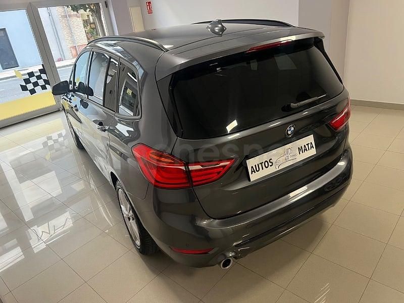 Usado BMW 218 Sport Line 140 CV (102 kW) 2019 Gris / plata Familiar