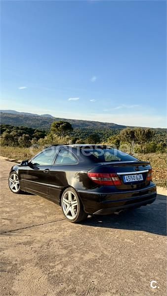Usado Mercedes CLC220 150 CV (110 kW) 2008 Negro Utilitario