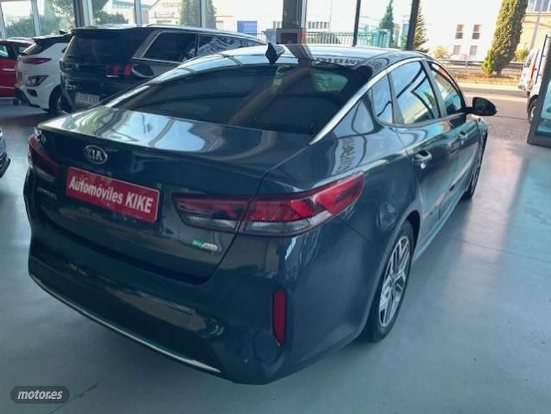 Usado Kia Optima Hybrid 205 CV (150 kW) 2018 Negro Berlina