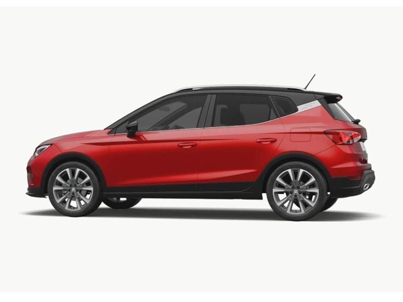 Negro Nuevo 2025 Seat Arona FR SUV | 24.090 € - Imagen 1/3