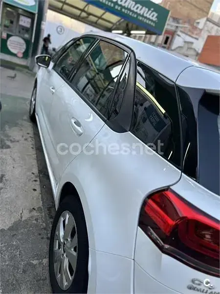 Usado Citroën C4 Picasso Feel 120 CV (88 kW) 2017 Blanco Monovolumen
