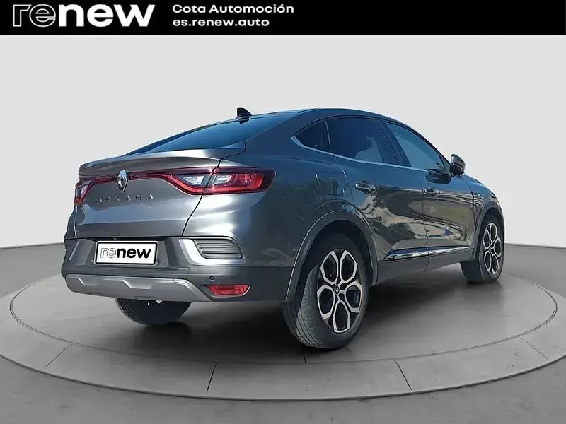 Usado Renault Arkana Zen 145 CV (106 kW) 2022 Gris SUV
