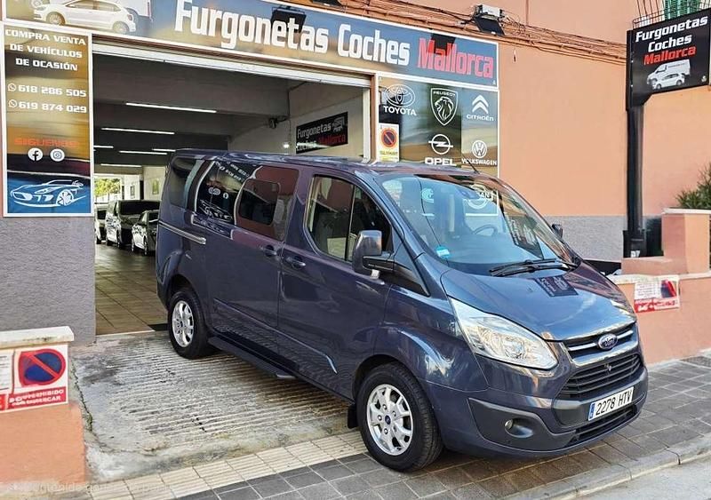 Usado Ford Tourneo Titanium 125 CV (91 kW) 2013 Gris Monovolumen