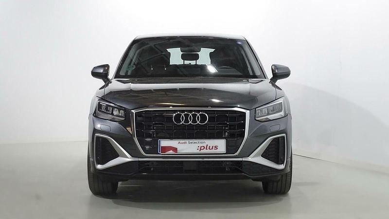Usado Audi Q2 S-Line 150 CV (110 kW) 2023 Gris SUV
