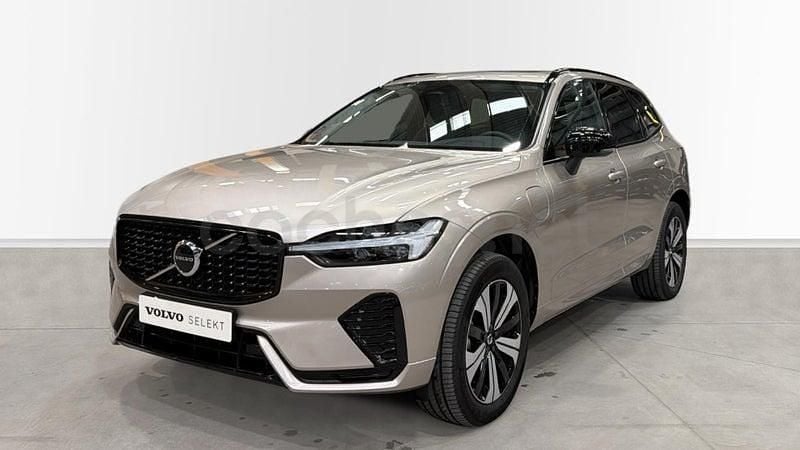 Usado Volvo XC60 Plus 350 CV (257 kW) 2025 Gris SUV