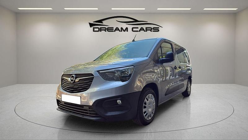 Gris Usado 2019 Opel Combo Expression Monovolumen | 15.990 € (Caro) - Imagen 1/4