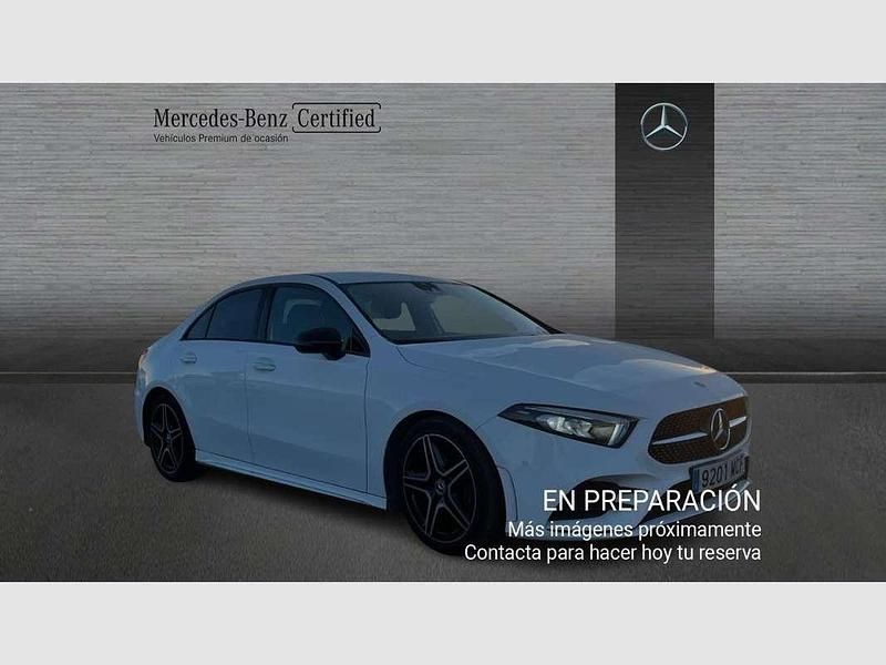 Usado Mercedes 260 110 CV (80 kW) 2022 Blanco Berlina