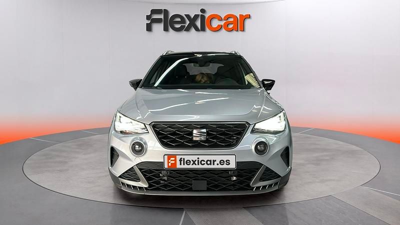 Usado Seat Arona FR 110 CV (80 kW) 2024 Gris SUV