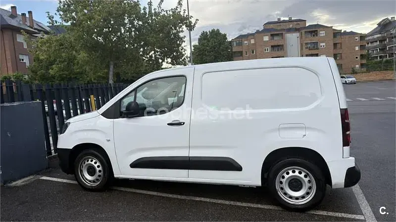 Usado Toyota Proace City City 102 CV (75 kW) 2020 Blanco Monovolumen