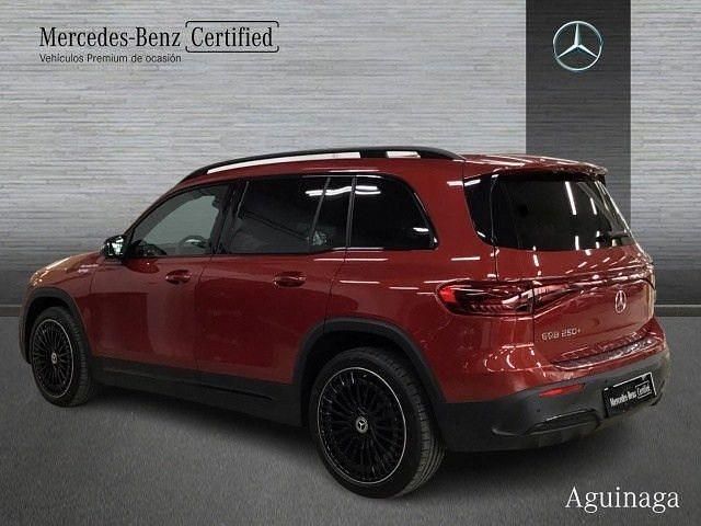 Usado Mercedes EQB250 139 kW (190 CV) 2025 Manufaktur rojo patagonia SUV