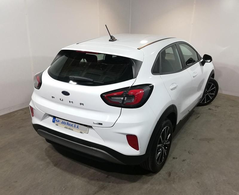 Usado Ford Puma Titanium 125 CV (91 kW) 2022 Blanco SUV