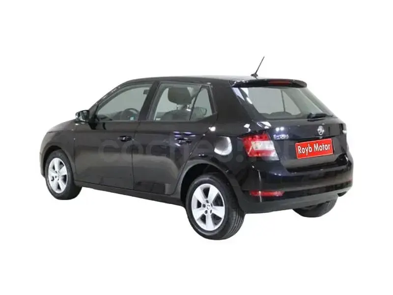 Usado Skoda Fabia Active 75 CV (55 kW) 2019 Negro Utilitario