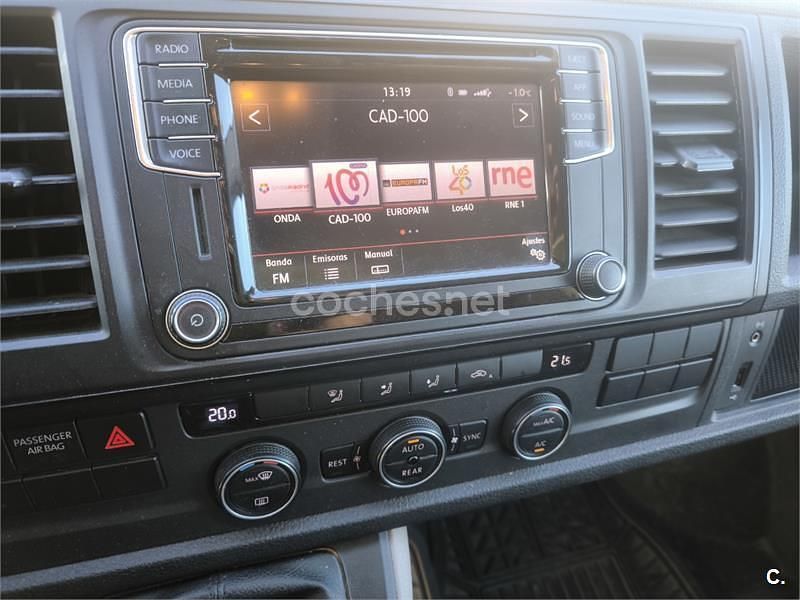 Usado VW Caravelle Trendline 114 CV (83 kW) 2017 Blanco Monovolumen