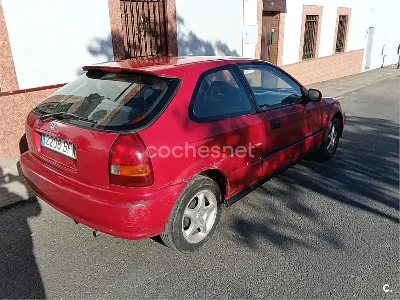 Usado Honda Civic S 90 CV (66 kW) 2001 Rojo Berlina