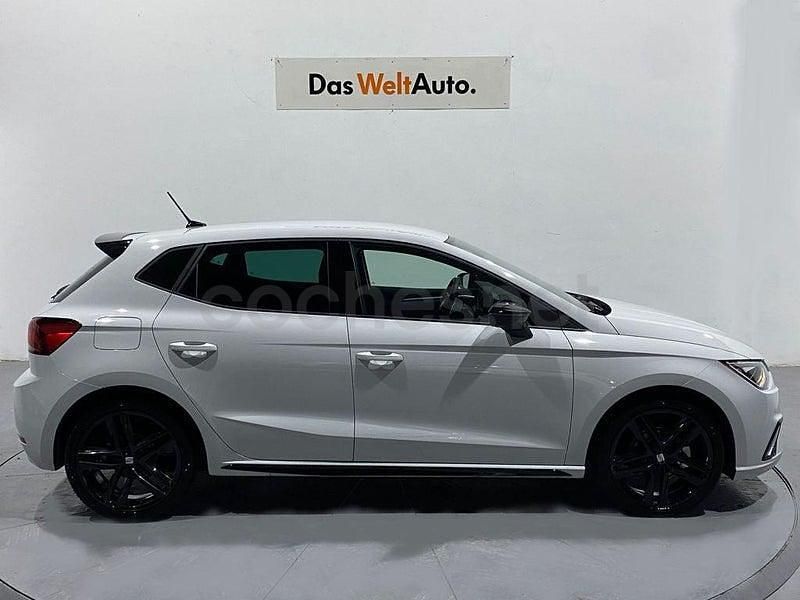 Usado Seat Ibiza FR 115 CV (84 kW) 2025 Blanco Utilitario