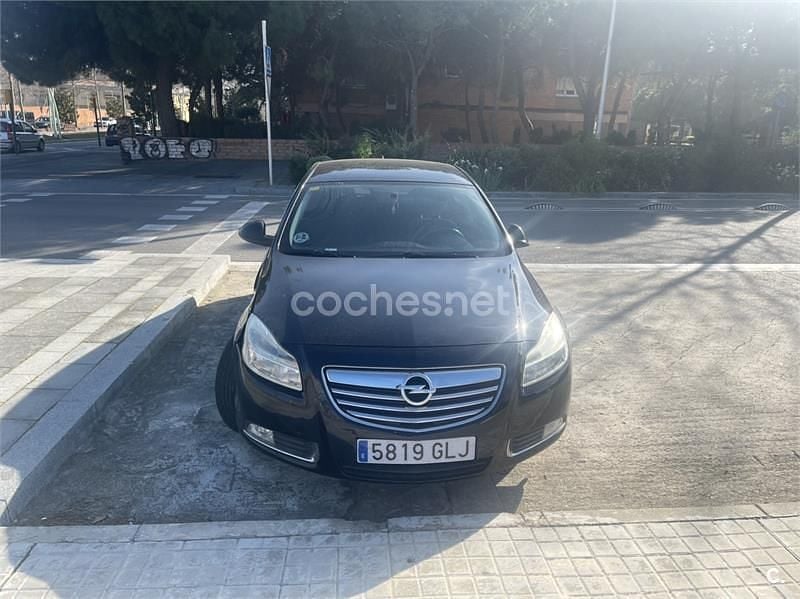 Usado Opel Insignia Cosmo 130 CV (95 kW) 2009 Negro Berlina