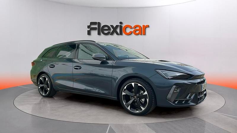 Usado Cupra Leon 150 CV (110 kW) 2025 Gris Familiar