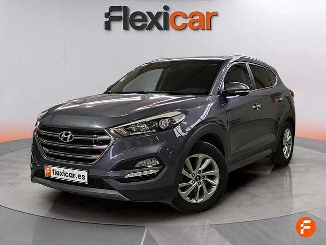 Usado Hyundai Tucson Style 141 CV (103 kW) 2016 Gris SUV