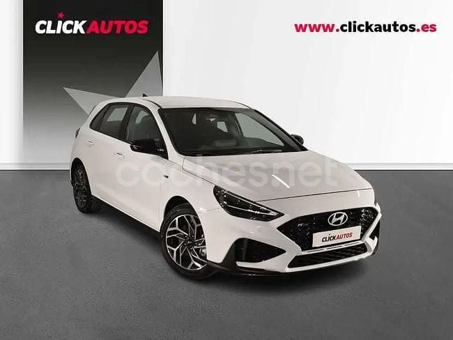 Usado Hyundai i30 N Line 96 CV (70 kW) 2025 Blanco Berlina