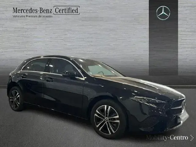 Usado Mercedes A250 218 CV (160 kW) 2024 Negro cosmos