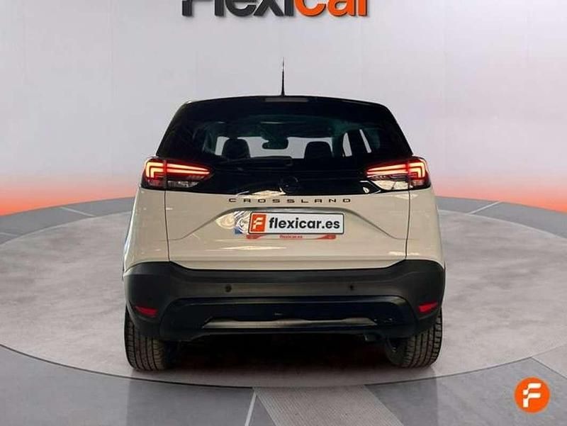 Usado Opel Crossland 110 CV (80 kW) 2024 Blanco SUV