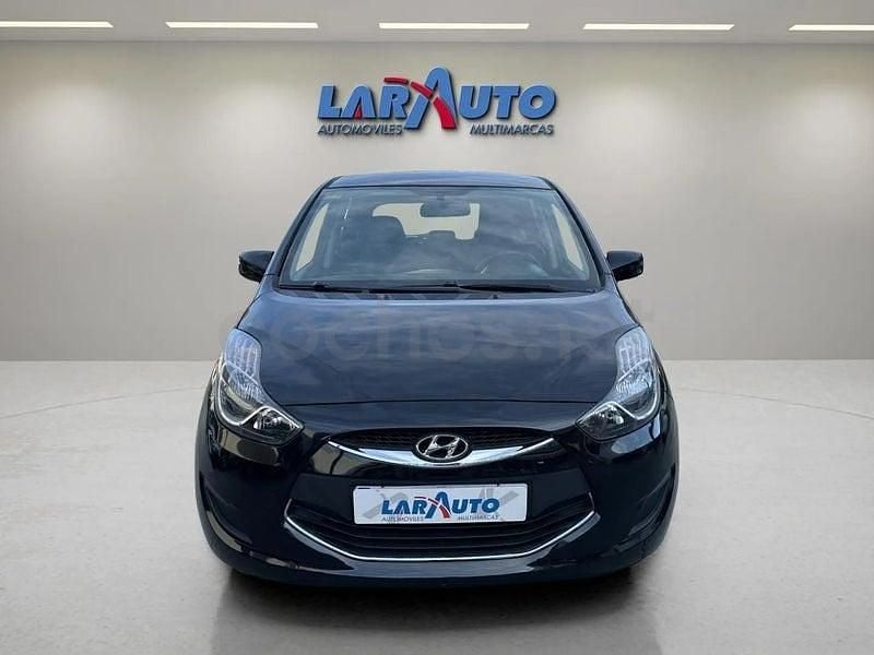 Usado Hyundai ix20 Classic 90 CV (66 kW) 2012 Negro Utilitario