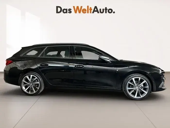 Usado Seat Leon FR 150 CV (110 kW) 2025 Negro Familiar