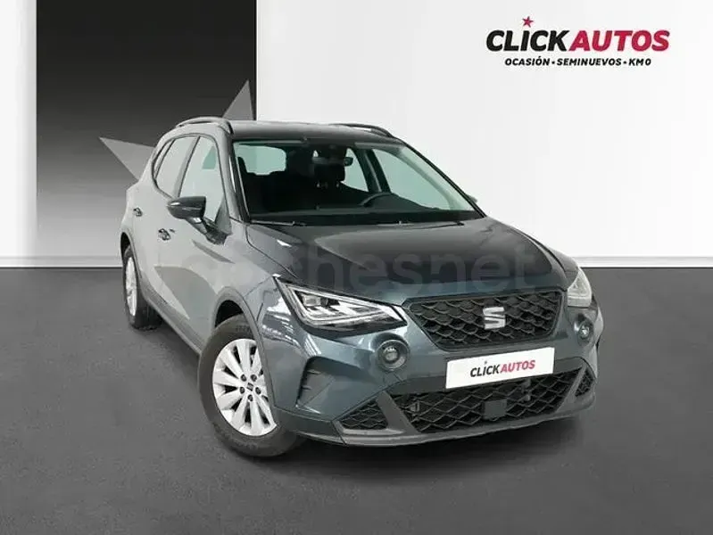 Usado Seat Arona Style 115 CV (84 kW) 2025 Gris / plata SUV