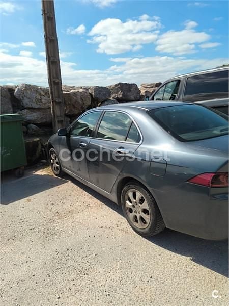 Usado Honda Accord Sport 155 CV (114 kW) 2003 Gris / plata Berlina