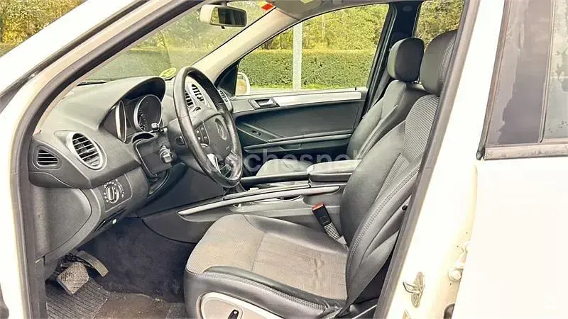 Usado Mercedes ML320 224 CV (164 kW) 2007 Blanco SUV