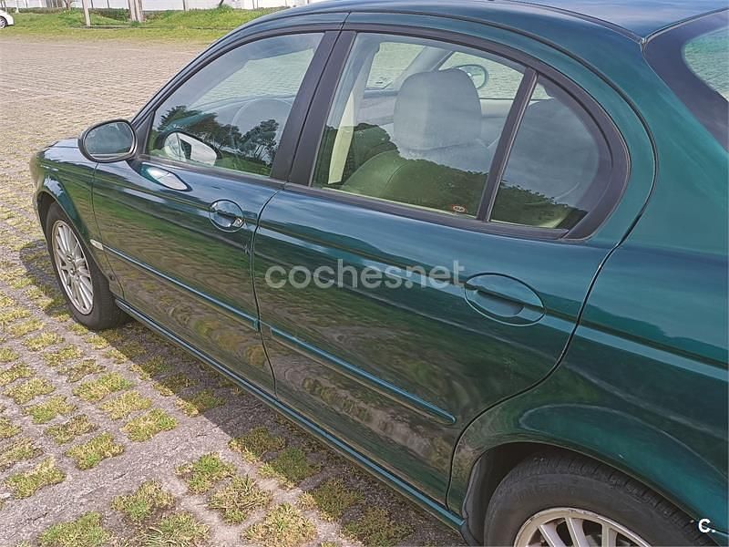 Usado Jaguar X-type Classic 155 CV (114 kW) 2008 Verde Berlina