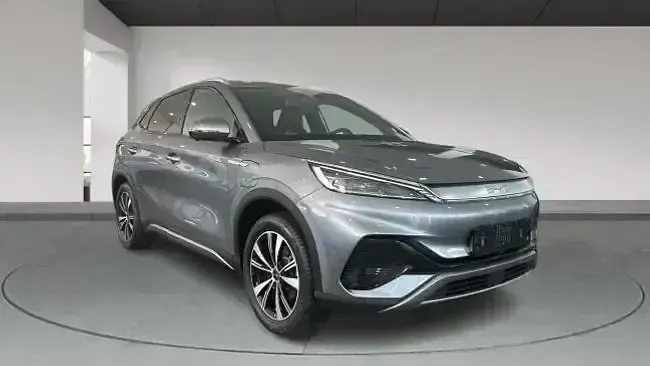 Usado BYD Atto 3 Comfort 150 kW (204 CV) 2024 Gris