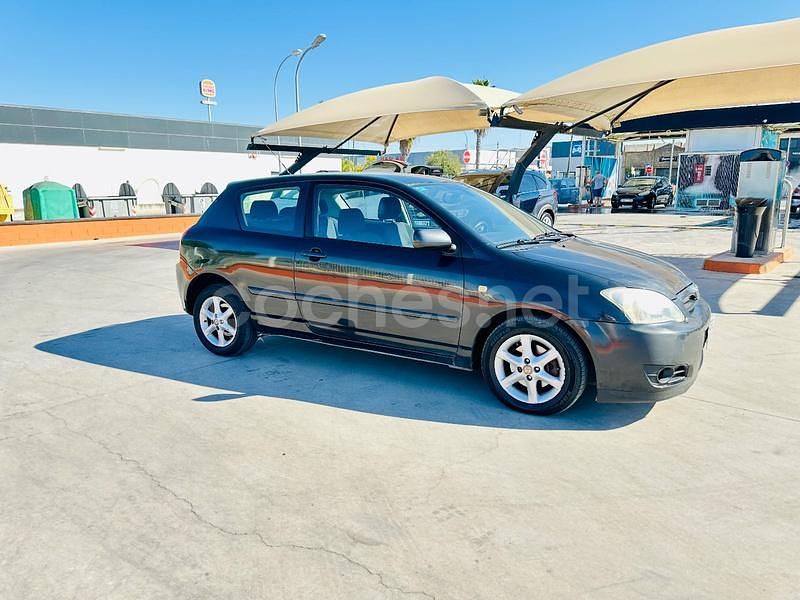 Usado Toyota Corolla Sol 116 CV (85 kW) 2005 Negro Berlina