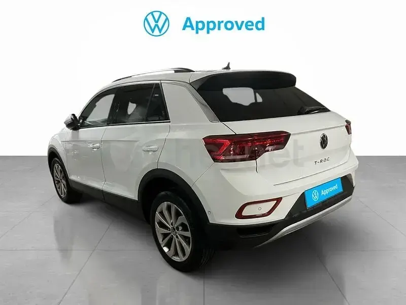 Usado VW T-Roc Life 150 CV (110 kW) 2024 Blanco SUV