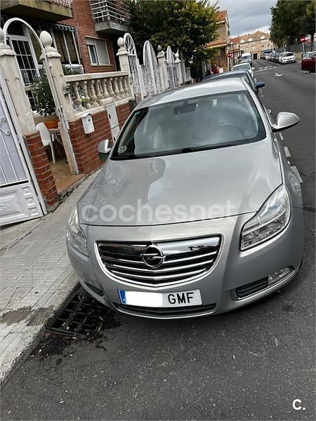 Beige Usado 2009 Opel Insignia Essentia Berlina | 4500 € (Buen precio) - Imagen 1/2