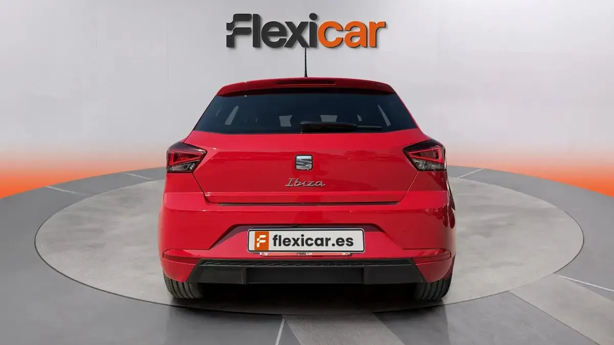 Usado Seat Ibiza FR 116 CV (85 kW) 2024 Rojo Utilitario