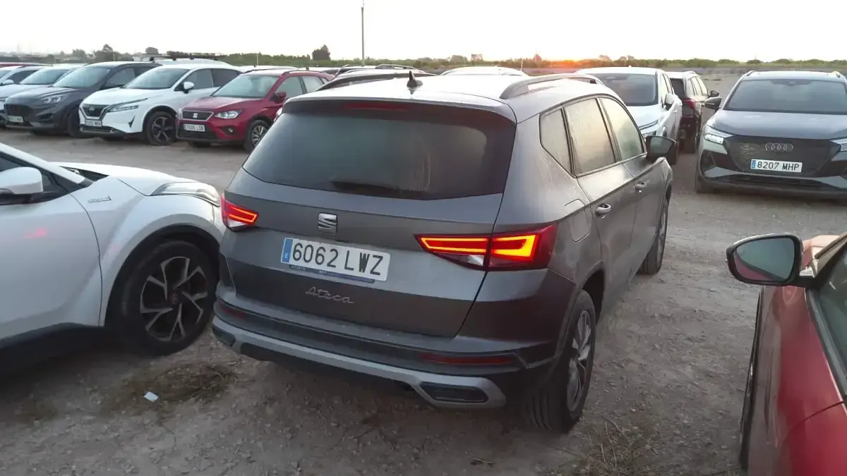 Usado Seat Ateca Style 116 CV (85 kW) 2022 Gris SUV