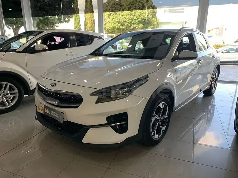 Usado Kia XCeed 120 CV (88 kW) 2019 Blanco SUV