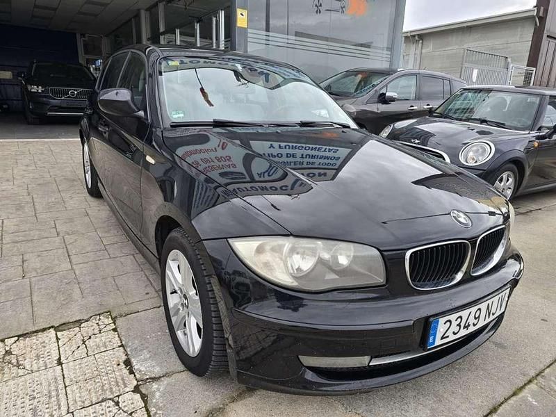 Usado BMW 116 116 CV (85 kW) 2011 Negro Utilitario