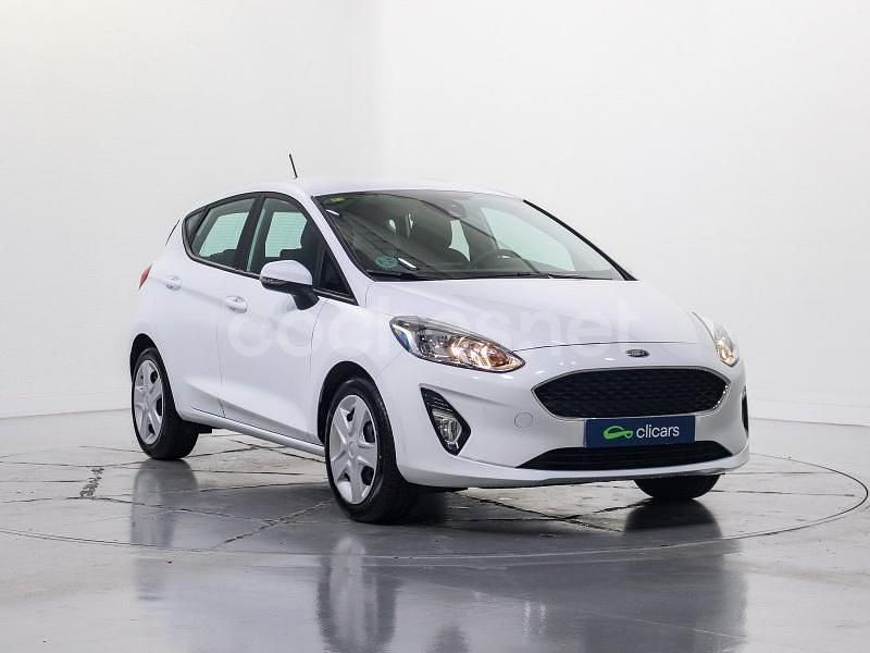 Usado Ford Fiesta Trend 75 CV (55 kW) 2020 Blanco Berlina