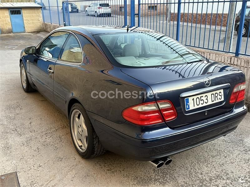 Usado Mercedes CLK230 193 CV (141 kW) 1997 Azul Coupe