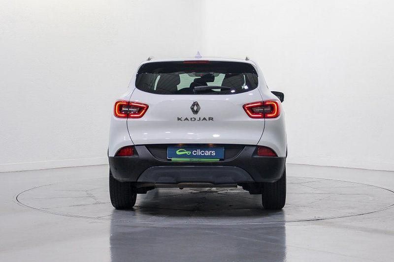 Usado Renault Kadjar Zen 130 CV (95 kW) 2017 Blanco SUV