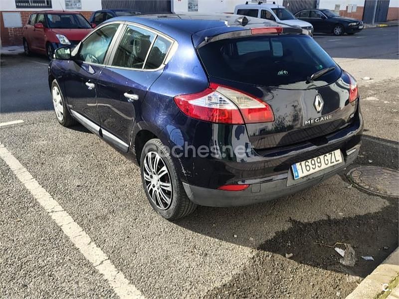 Usado Renault Mégane 85 CV (62 kW) 2010 Negro Berlina