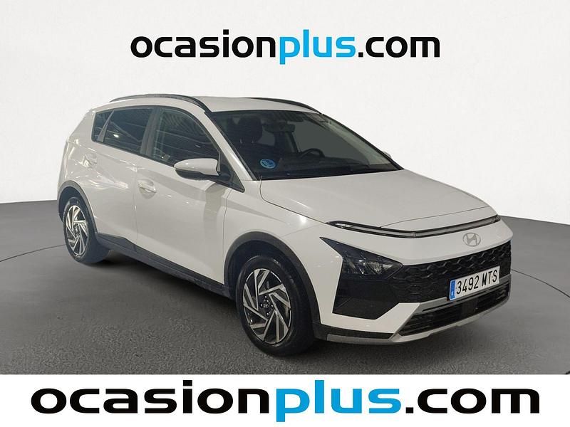 Usado Hyundai Bayon 100 CV (73 kW) 2024 Blanco SUV